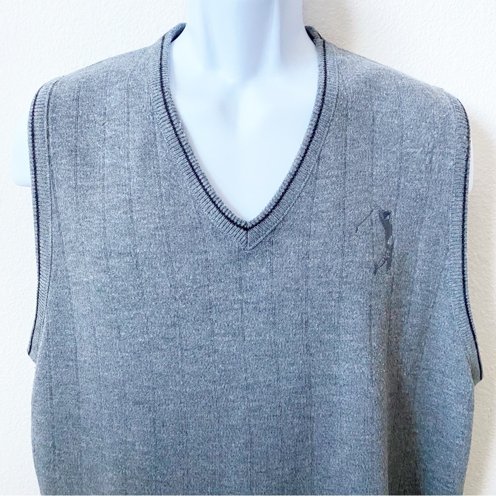 Pinnacle, Golf V-Neck Contrast Trim Golf Sweater Vest